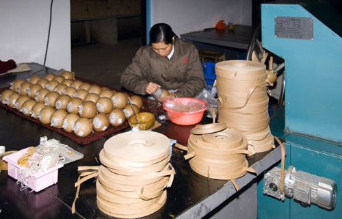 Производство фейерверков в Китае